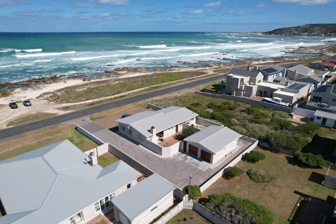 Swem Jannie Apartment Struisbaai Bagian luar foto