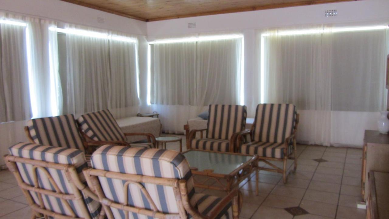 Swem Jannie Apartment Struisbaai Bagian luar foto